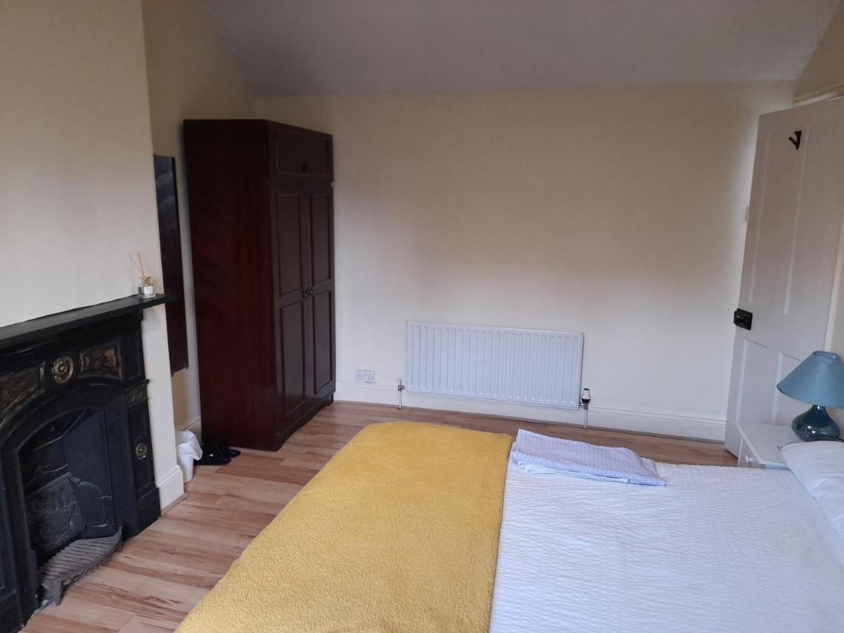 Annesley Park-Homestay Ap ダブリン エクステリア 写真