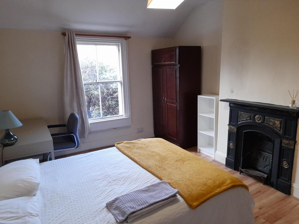 Annesley Park-Homestay Ap ダブリン エクステリア 写真